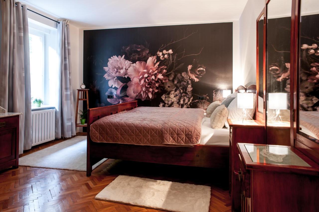 Apartma Ajda *